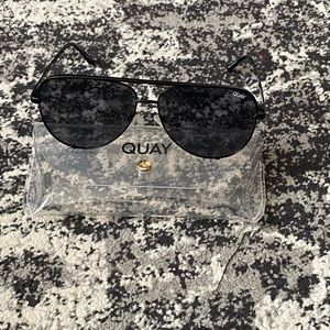 Quay HIGH KEY original size black aviators